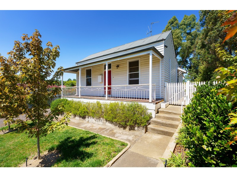 4 Saint Street, Castlemaine VIC 3450