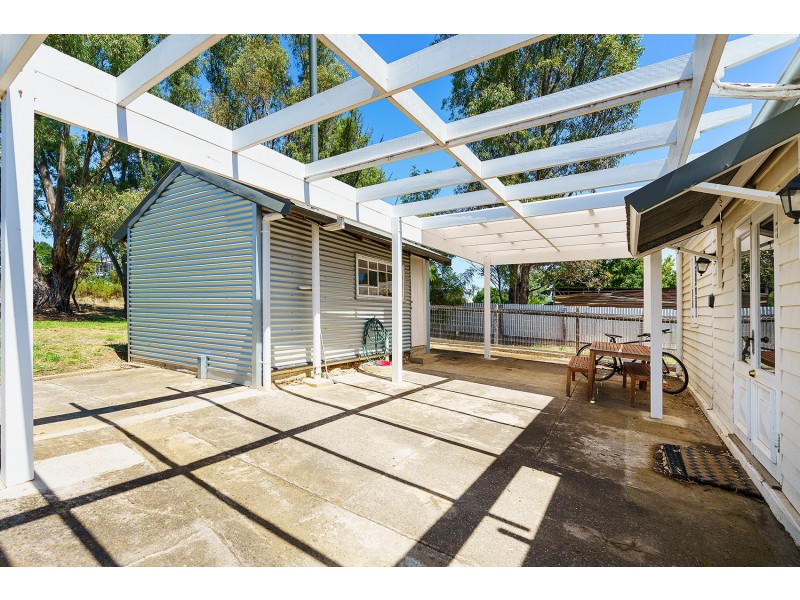 4 Saint Street, Castlemaine VIC 3450