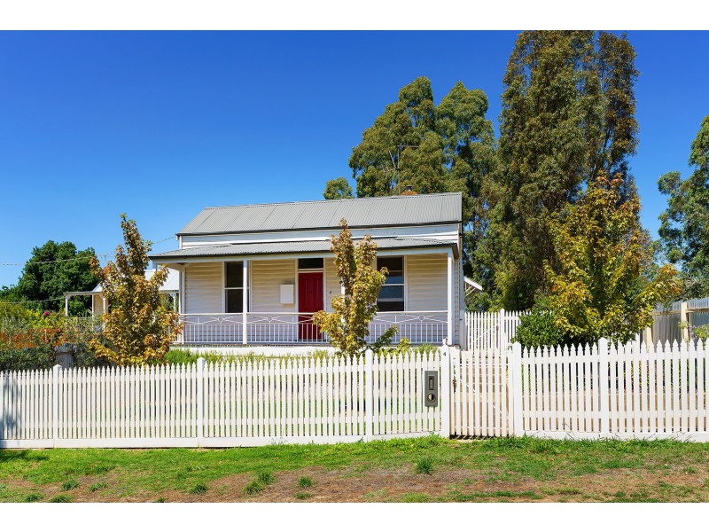 4 Saint Street, Castlemaine VIC 3450