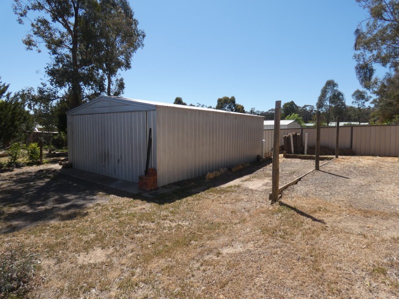 18 Eleanor Drive, Campbells Creek VIC 3451