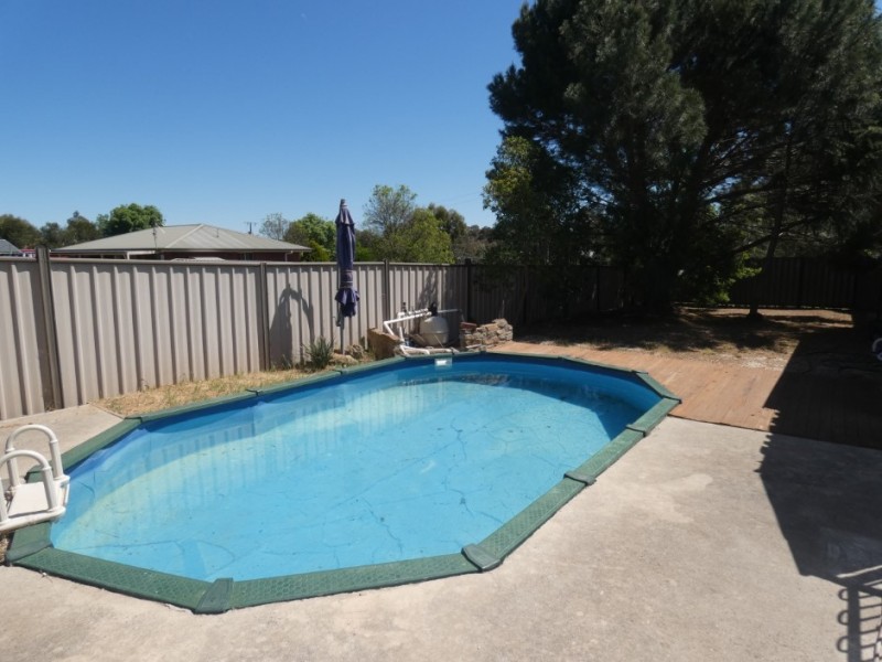 18 Eleanor Drive, Campbells Creek VIC 3451