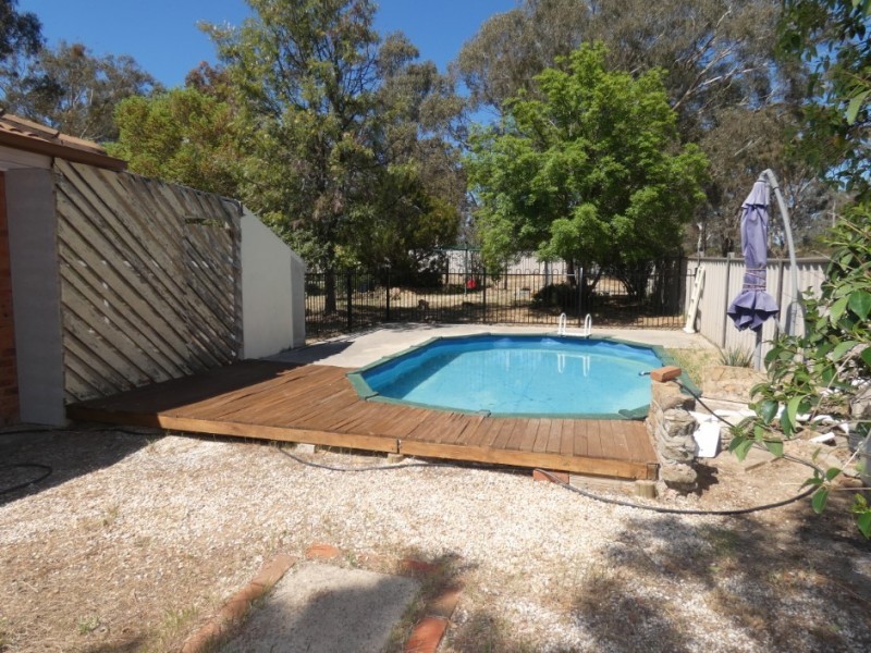 18 Eleanor Drive, Campbells Creek VIC 3451