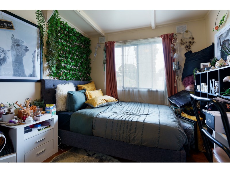 10 Van Heurck Street, Castlemaine VIC 3450