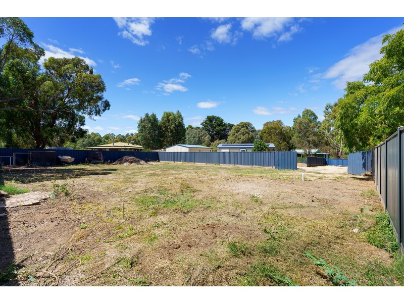 11B Campbell Street, Newstead VIC 3462