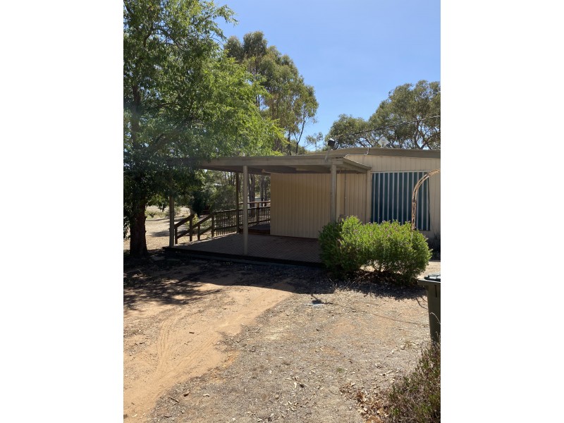 90 Diamond Gully Road, Mckenzie Hill VIC 3451