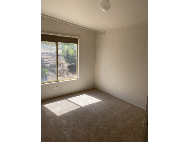 90 Diamond Gully Road, Mckenzie Hill VIC 3451