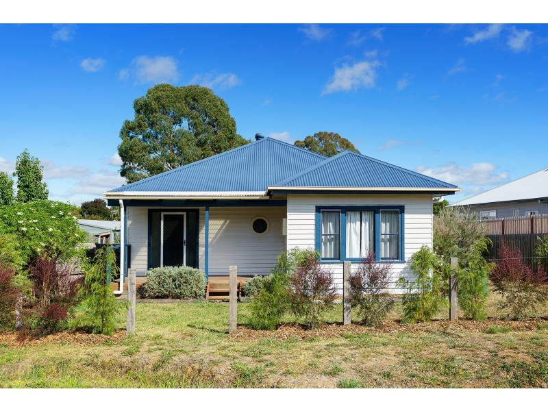 14 Chapel Street, Campbells Creek VIC 3451