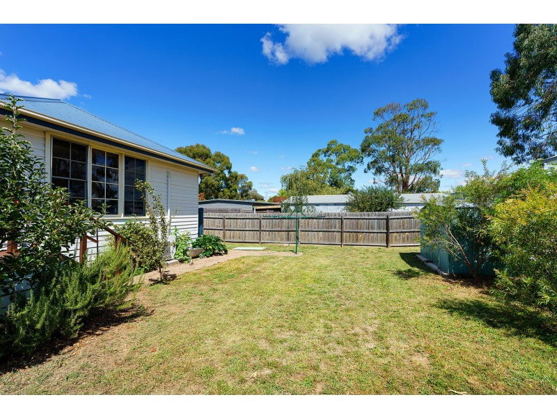 14 Chapel Street, Campbells Creek VIC 3451