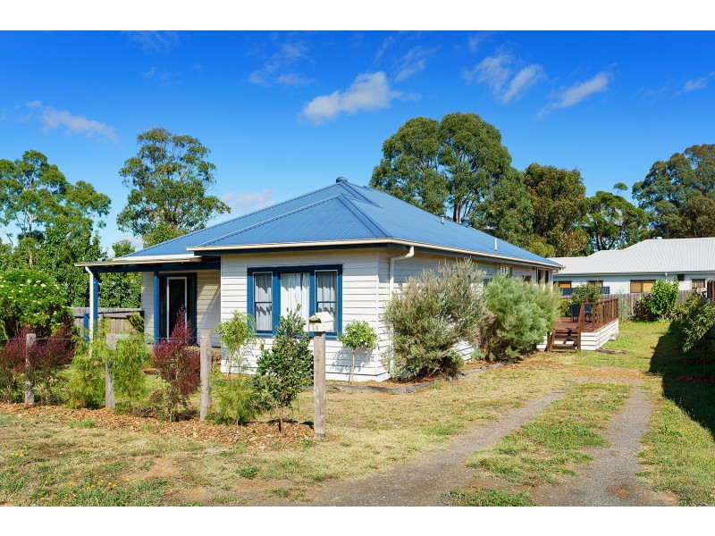 14 Chapel Street, Campbells Creek VIC 3451
