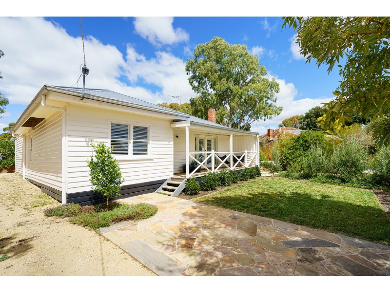 20 Adams Street, Castlemaine VIC 3450