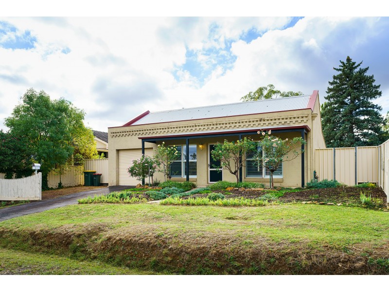 35A  Greenhill Avenue, Castlemaine VIC 3450