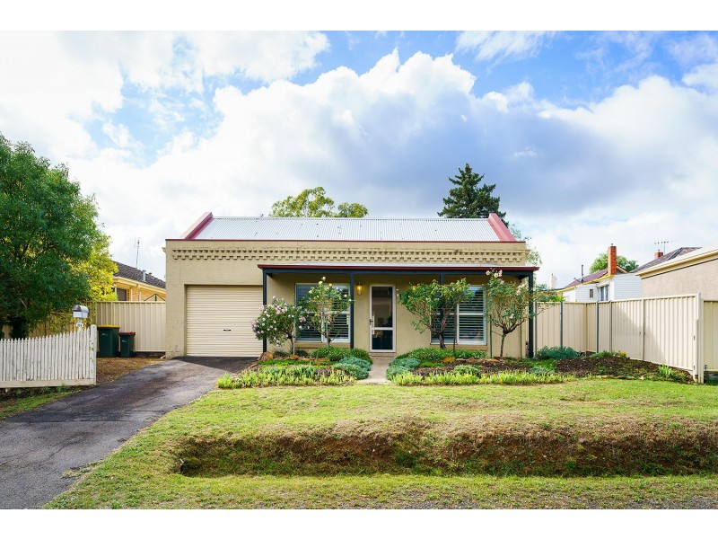 35A  Greenhill Avenue, Castlemaine VIC 3450