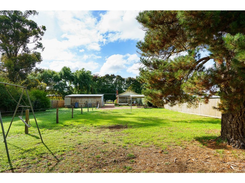 108 Main Road, Campbells Creek VIC 3451