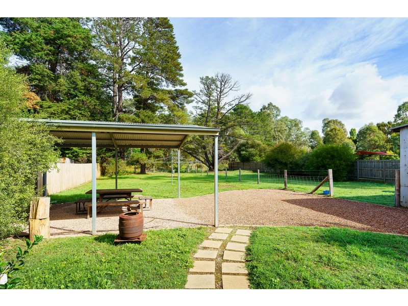 108 Main Road, Campbells Creek VIC 3451
