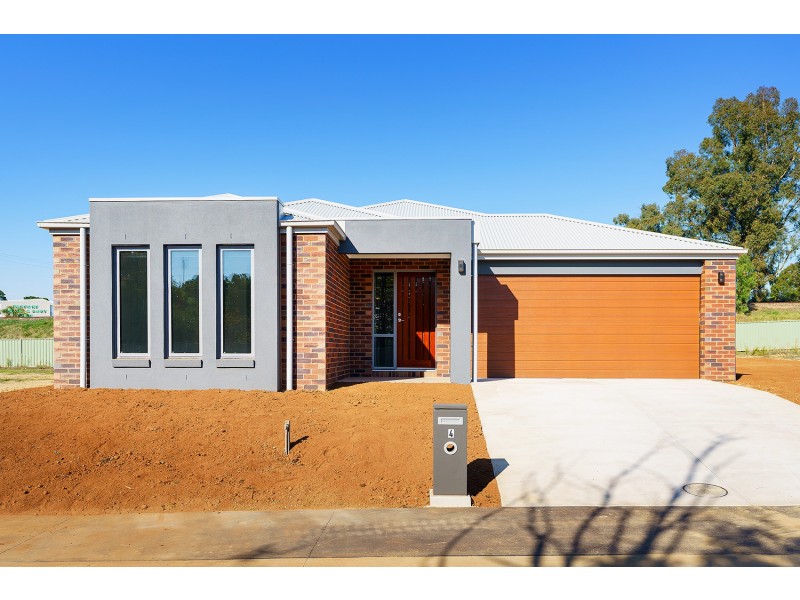 4 Hakea Drive, Castlemaine VIC 3450