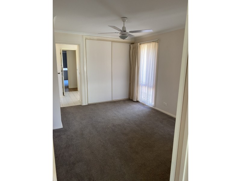 1/90 Farnsworth Street, Castlemaine VIC 3450