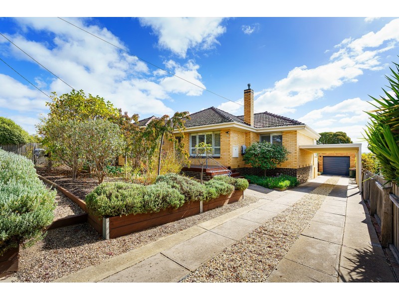 33 Lawrence Street, Castlemaine VIC 3450