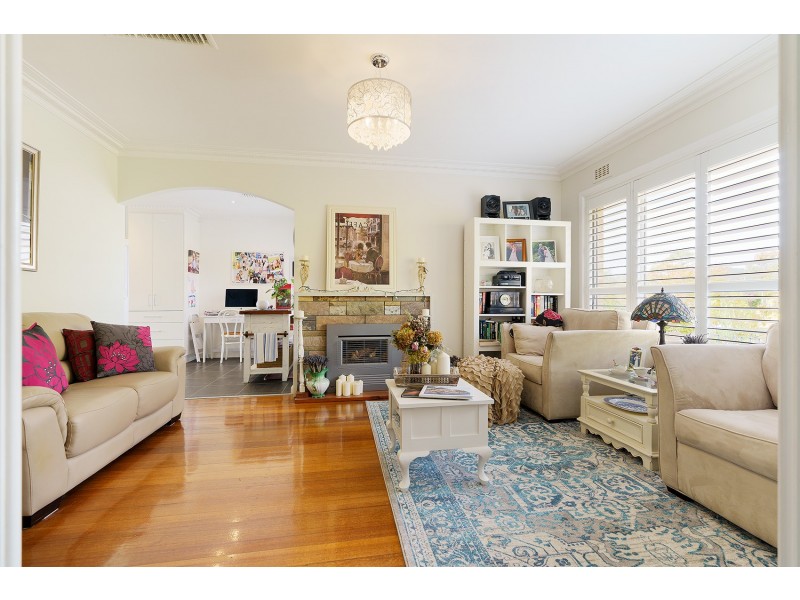 33 Lawrence Street, Castlemaine VIC 3450