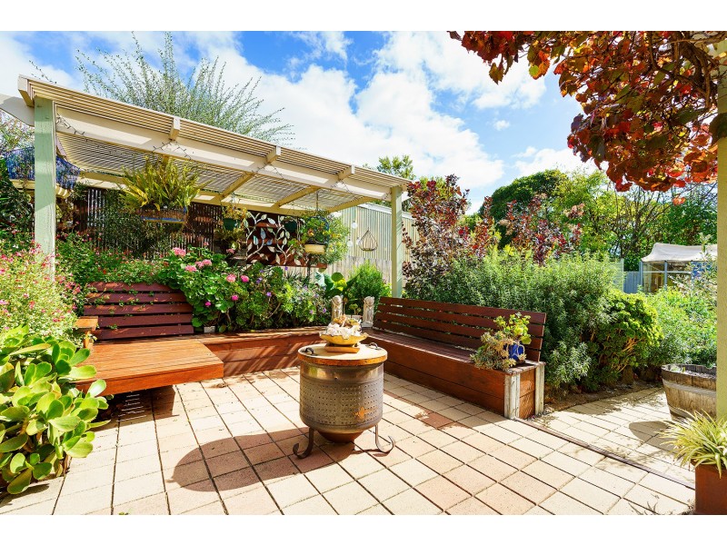 33 Lawrence Street, Castlemaine VIC 3450