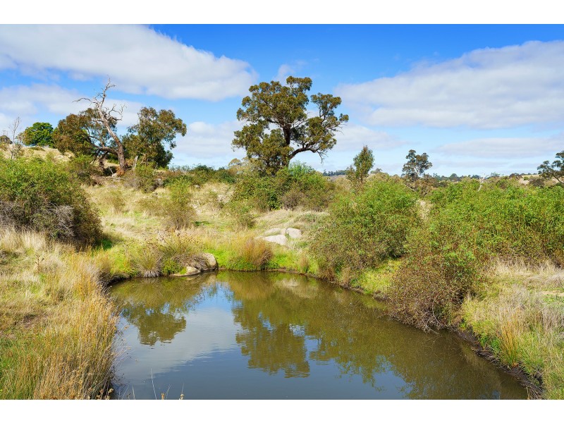 296 Ford Road, Harcourt North VIC 3453