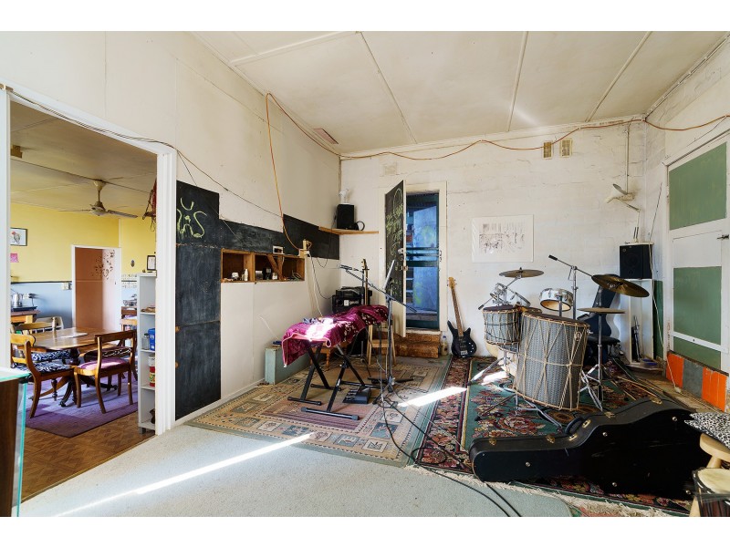 36 Maclise Street, Castlemaine VIC 3450