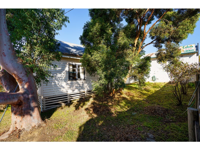 36 Maclise Street, Castlemaine VIC 3450
