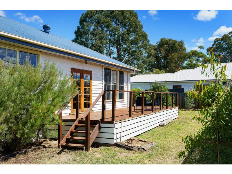 14 Chapel Street, Campbells Creek VIC 3451