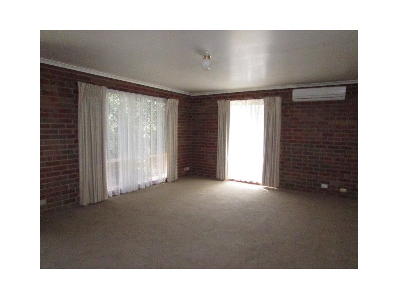 4/37 Maldon Road, Castlemaine VIC 3450