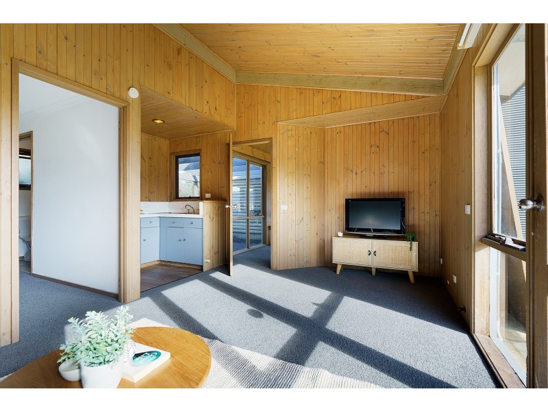 9 Faraday School Road, Faraday VIC 3451
