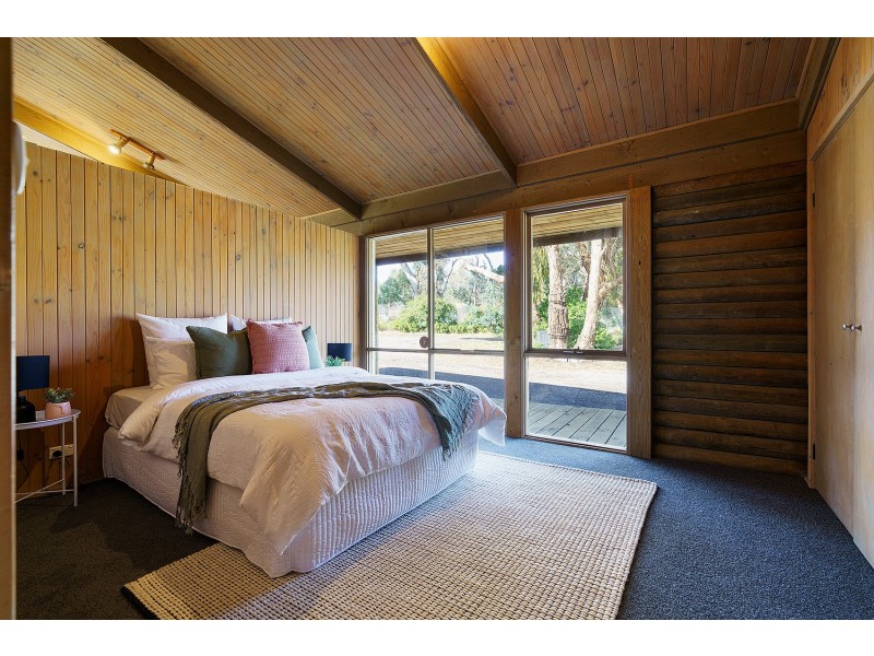 9 Faraday School Road, Faraday VIC 3451
