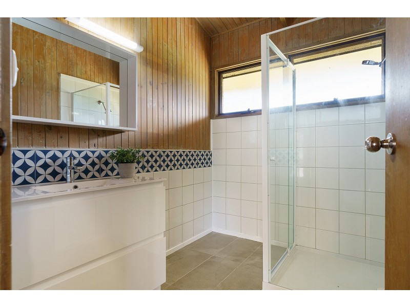 9 Faraday School Road, Faraday VIC 3451