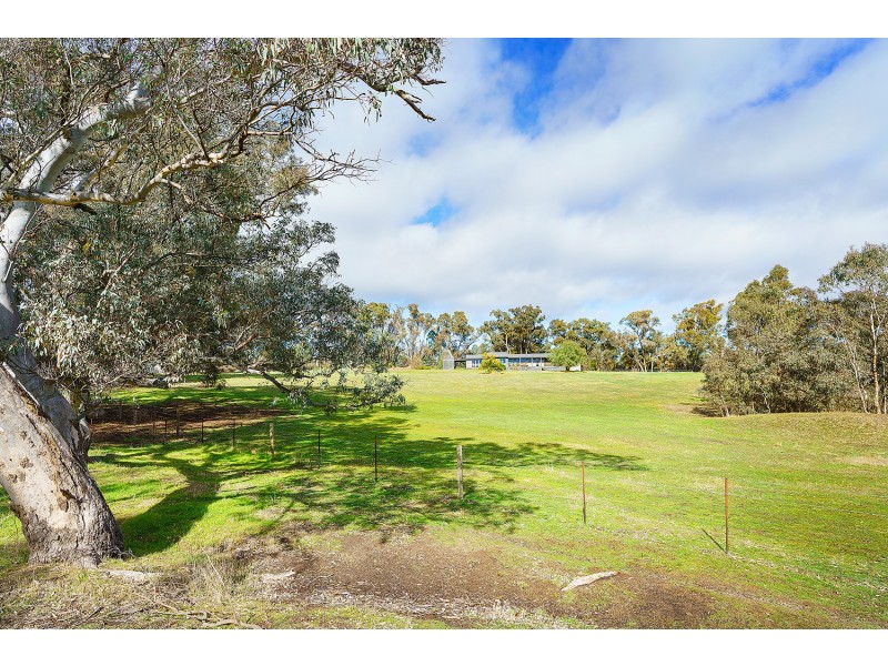 9 Faraday School Road, Faraday VIC 3451