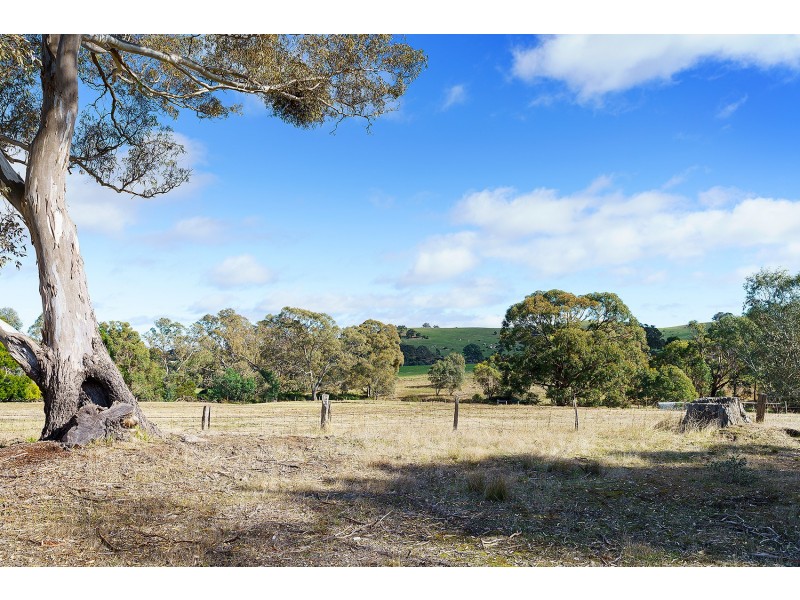 9 Faraday School Road, Faraday VIC 3451