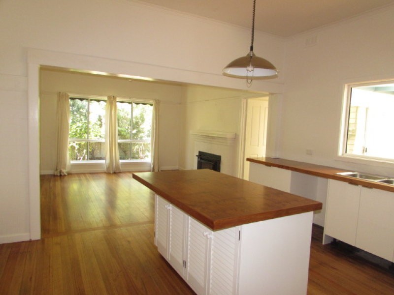 22 Main Road, Campbells Creek VIC 3451