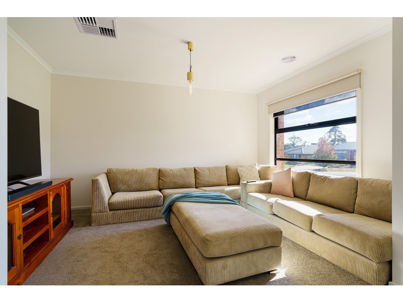 1 Tackane Court, Campbells Creek VIC 3451