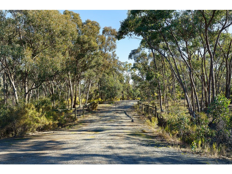 192 Peelers Road, Barkers Creek VIC 3451