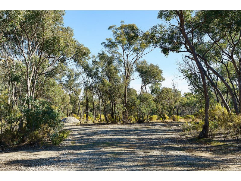 192 Peelers Road, Barkers Creek VIC 3451