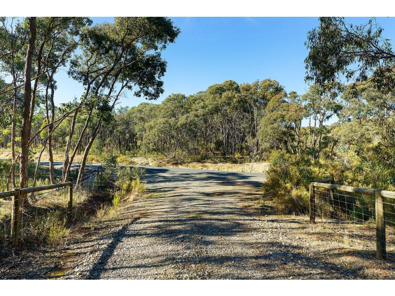 192 Peelers Road, Barkers Creek VIC 3451