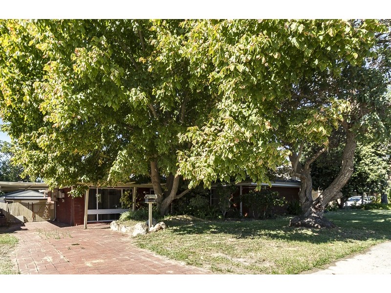 17 Maple Street, Greenwood WA 6024