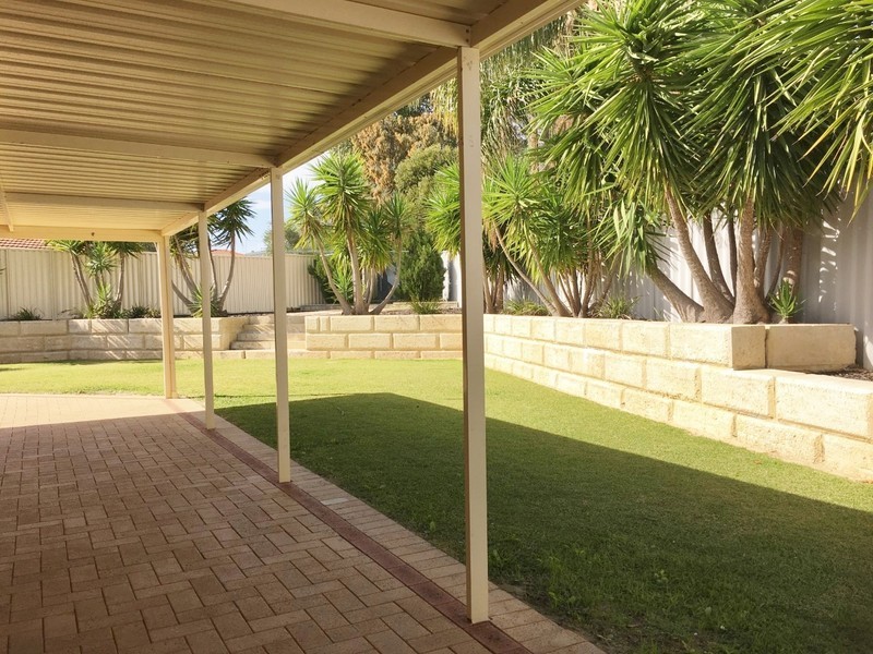 14 Kearney Mews, Marangaroo WA 6064