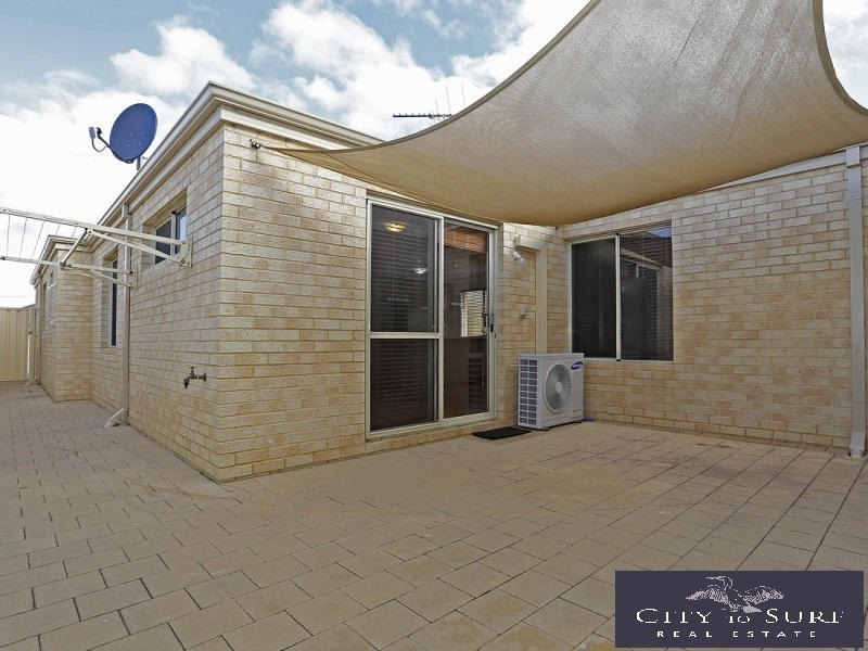 22B Hardcastle Avenue, Landsdale WA 6065