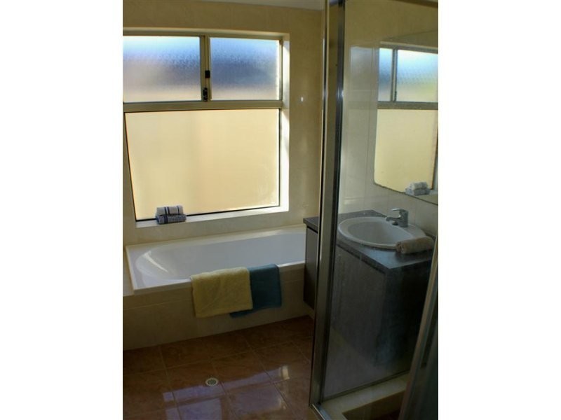 24 BRAEMOUNT Road, Darch WA 6065