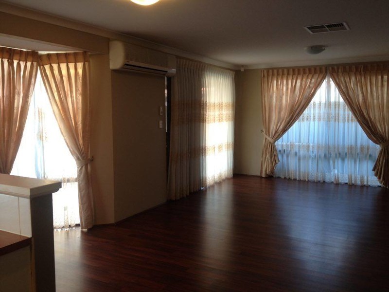 9 Mistletoe, Banksia Grove WA 6031