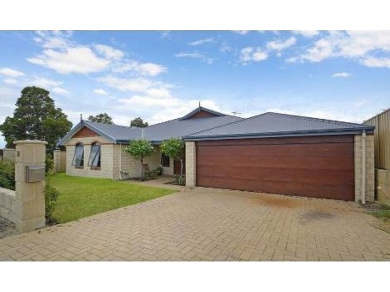 26 Sandringham Drive, Darch WA 6065