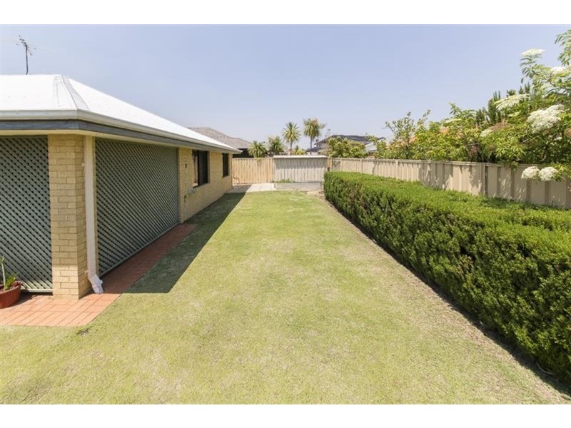 15 Sutton Way, Darch WA 6065