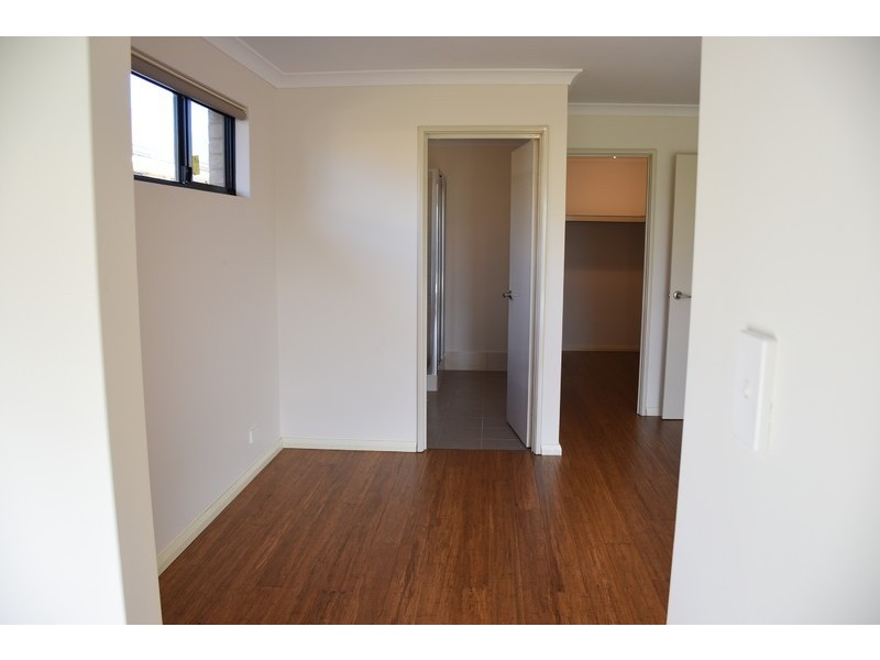 15 Hvar Street, Madeley WA 6065