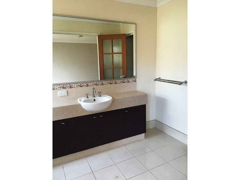 40 Ashdale Road, Darch WA 6065