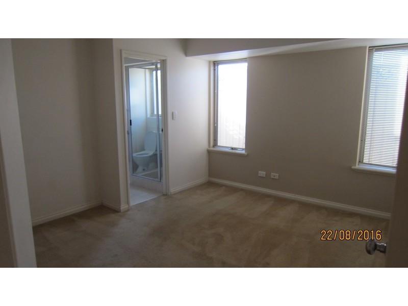 52 James Gilmour Way, Darch WA 6065