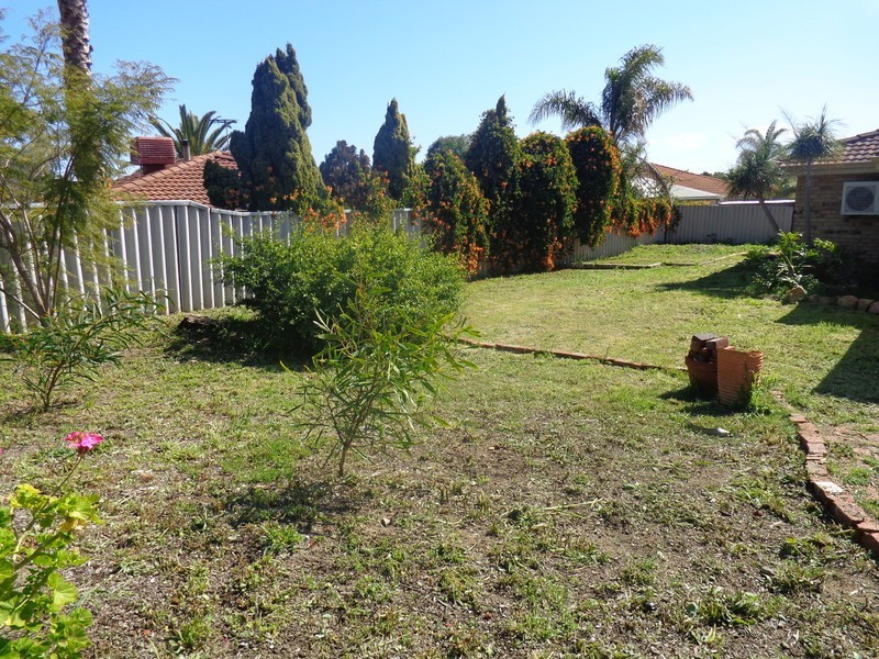 18 Richardson Court, Woodvale WA 6026