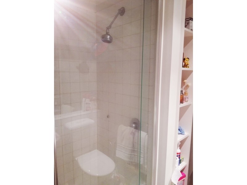 208/9 Earl Street, Carlton VIC 3053